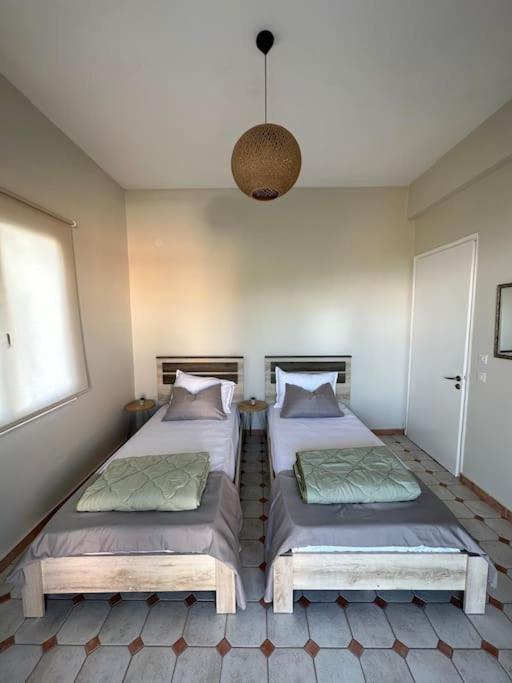 Appartement Olive Tree The Master Bed And Balcony Benitses (Corfu)